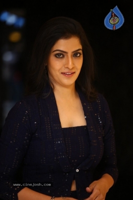 Varalaxmi Sarathkumar Photos - 15 of 16