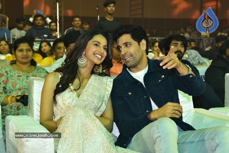 Hit 2 Pre Release Event - 29 / 39 photos