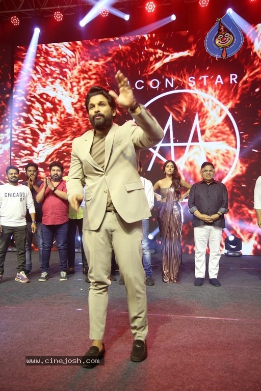 Urvasivo Rakshasivo Movie Success Meet - 28 / 41 photos