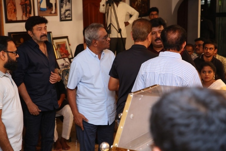 Celebs Pay Condolences to Superstar Krishna  - 96 / 111 photos