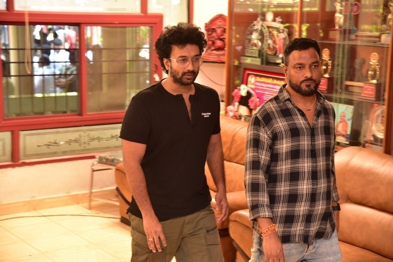 Celebs Pay Condolences to Superstar Krishna  - 97 / 111 photos