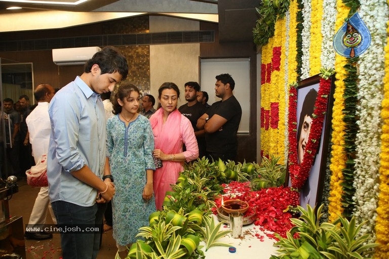 Celebs Pay Condolences to Superstar Krishna  - 11 / 97 photos