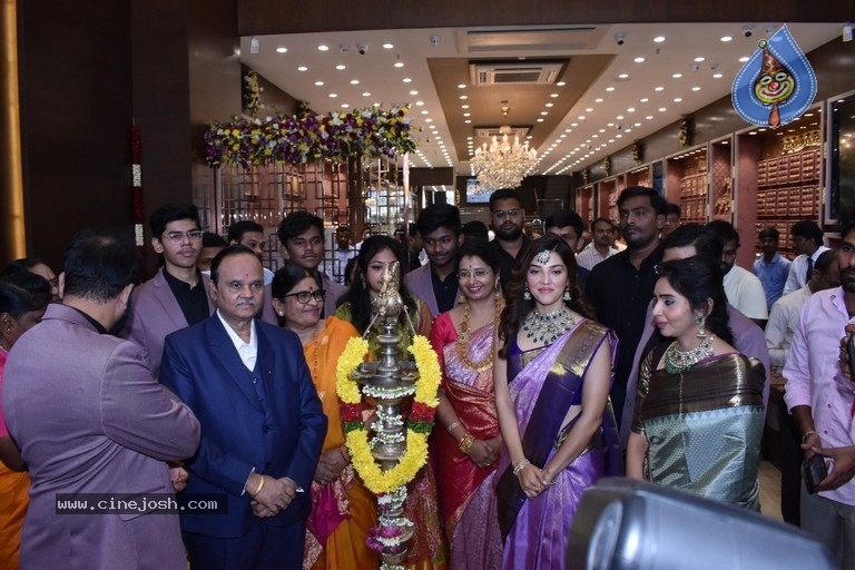 Mehreen Launched Manepally Jewellers - 13 / 21 photos