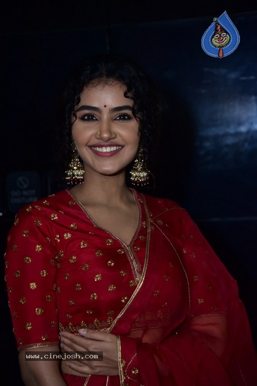 Anupama Parameswaran Photos - 16 / 21 photos