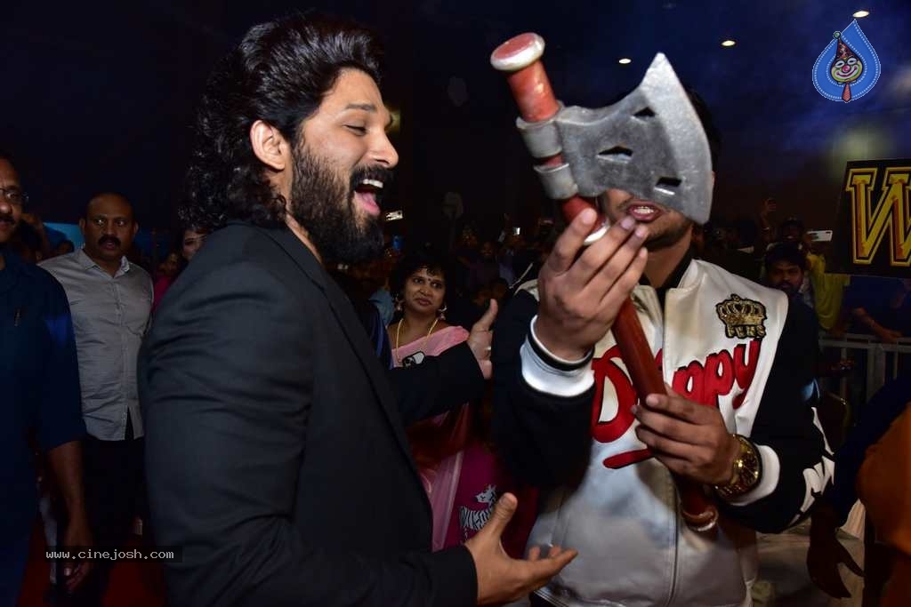 18 Pages Movie Pre Release Event - 18 / 42 photos