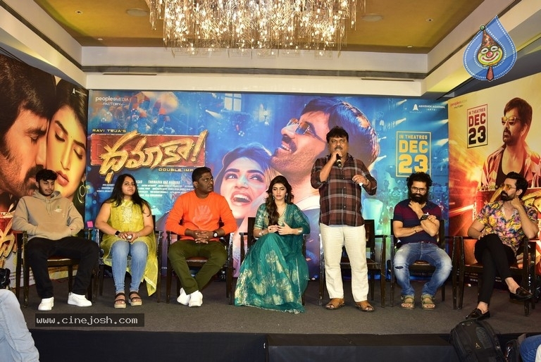 Dhamaka Release Press Meet - 13 / 19 photos