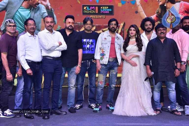 Dhamaka Success Celebrations - 17 / 41 photos