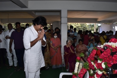 Celebrities condolences Kaikala Satyanarayana - 28 of 38