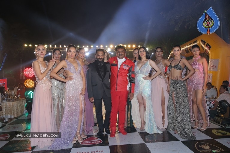 Lion Kiron K1 Style Fashion Photos - 11 / 42 photos