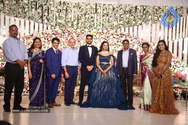 Neelima Guna & Ravi Prakhya Wedding Reception - 22 / 29 photos