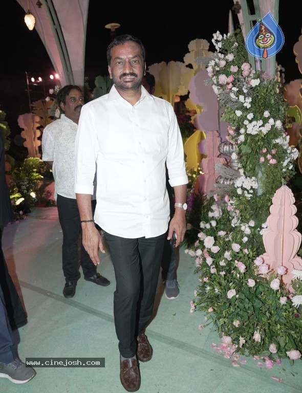 Vishwajith and Rishika Wedding Reception - 3 / 24 photos