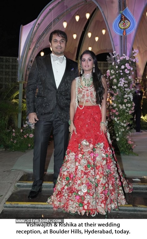 Vishwajith and Rishika Wedding Reception - 21 / 24 photos