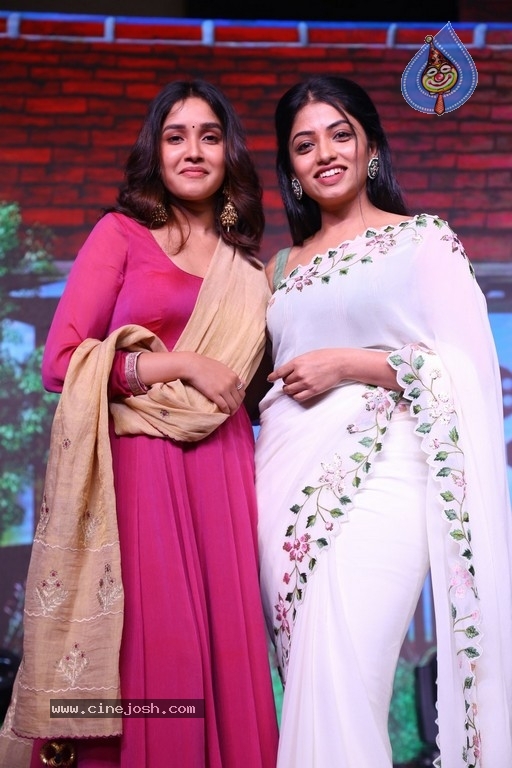 Butta Bomma Pre Release Event - 5 / 32 photos