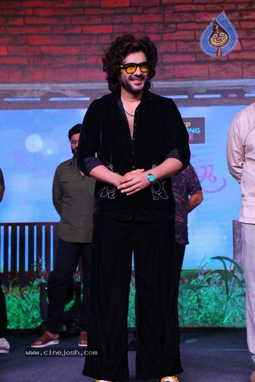 Butta Bomma Pre Release Event - 24 / 32 photos