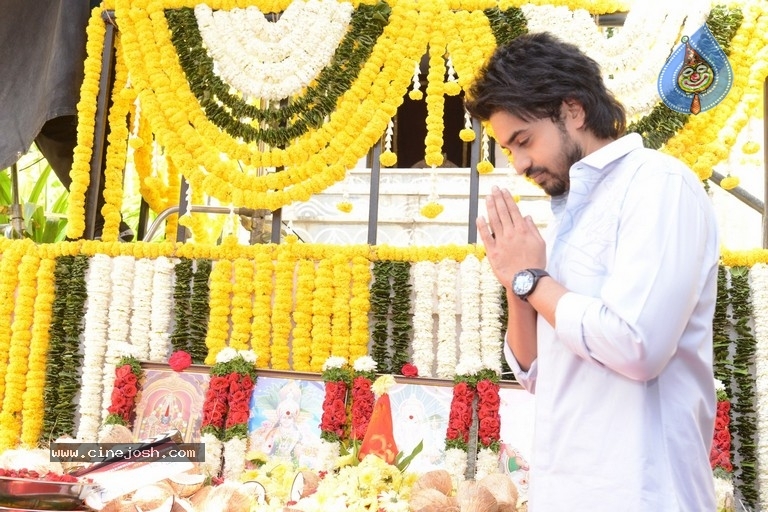 Sri Lalithambika Production No1 Movie Opening - 19 / 39 photos