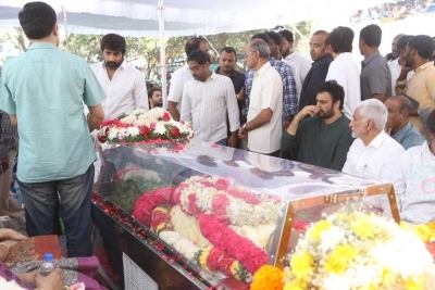 Celebs Pay Final Respect to Taraka Rathna - 73 of 104