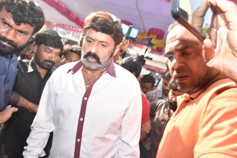 Celebs Pay Homage to Taraka Ratna - 36 / 49 photos