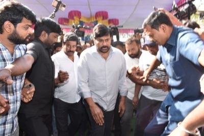 Celebs Pay Homage to Taraka Ratna - 22 of 49