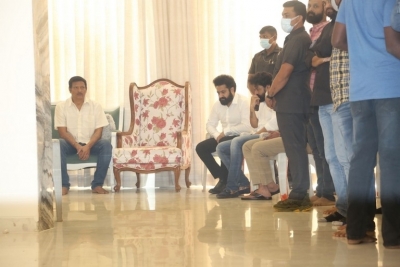 Celebs Pay Homage to Taraka Ratna - 24 of 49