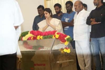 Celebs Pay Homage to Taraka Ratna - 30 of 49