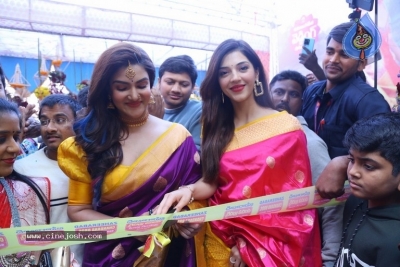 Mehreen launches Chandana Brothers Mall - 28 of 42