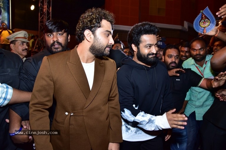 Das Ka Dhamki Pre Release Event - 11 / 57 photos