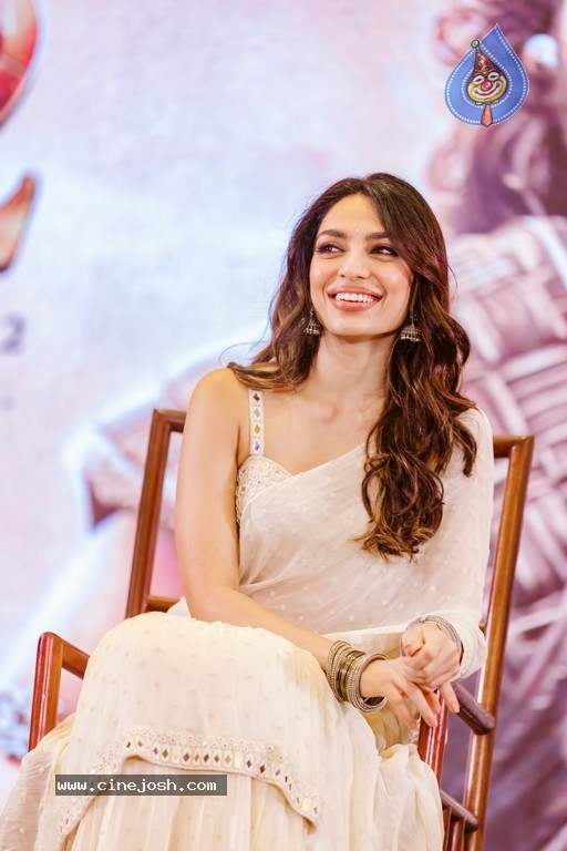 Ponniyan Selvan 2 - Chennai Event - 19 / 20 photos