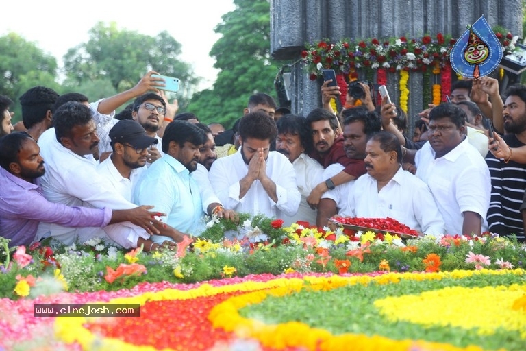 Jr Ntr, Balakrishna visited NTR Ghat - 9 / 63 photos