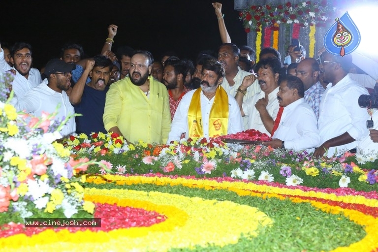 Jr Ntr, Balakrishna visited NTR Ghat - 31 / 63 photos