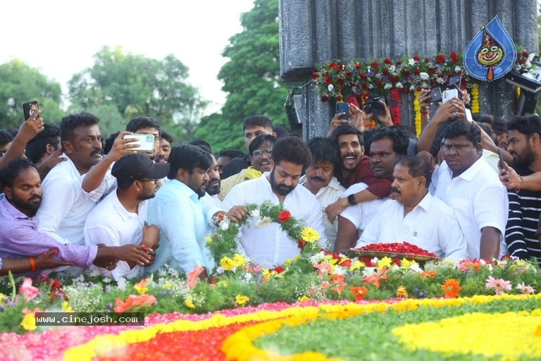 Jr Ntr, Balakrishna visited NTR Ghat - 37 / 63 photos