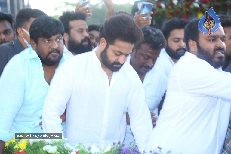 Jr Ntr, Balakrishna visited NTR Ghat - 43 / 63 photos