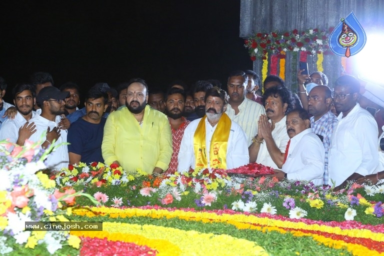 Jr Ntr, Balakrishna visited NTR Ghat - 46 / 63 photos