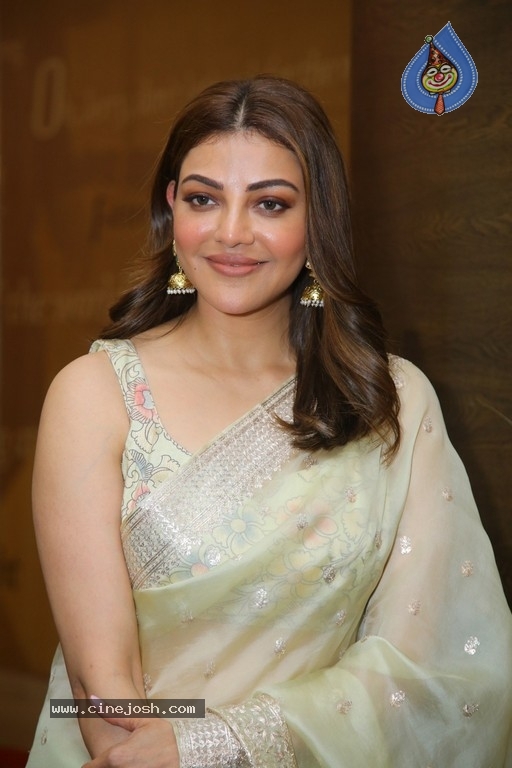 Kajal New Photos - 7 / 21 photos