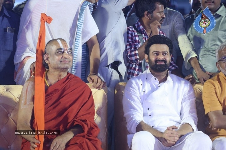 Adipurush Pre Release Event - 34 / 81 photos