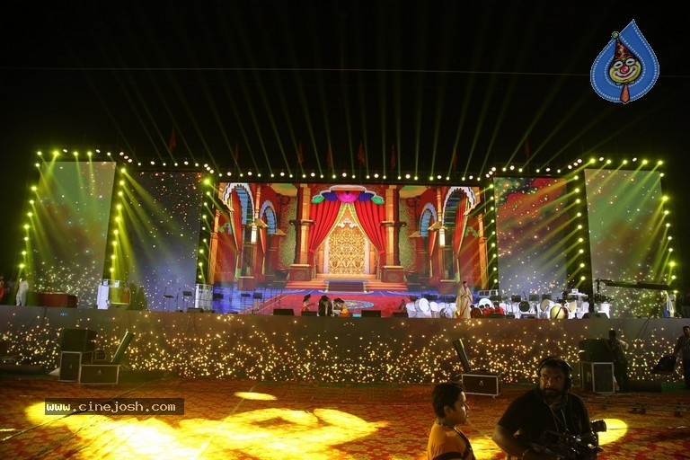 Adipurush Pre Release Event - 47 / 81 photos