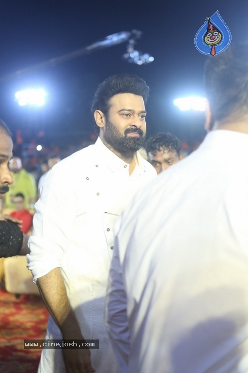 Adipurush Pre Release Event - 55 / 81 photos