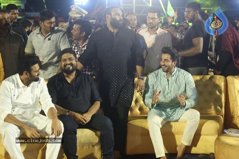 Adipurush Pre Release Event - 56 / 81 photos