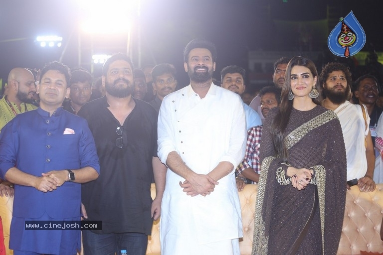 Adipurush Pre Release Event - 60 / 81 photos