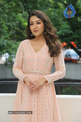 Catherine Tresa Photos - 15 of 21