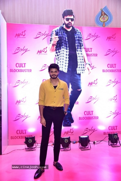 Baby Movie Celebrations @ Chiru - 24 / 79 photos