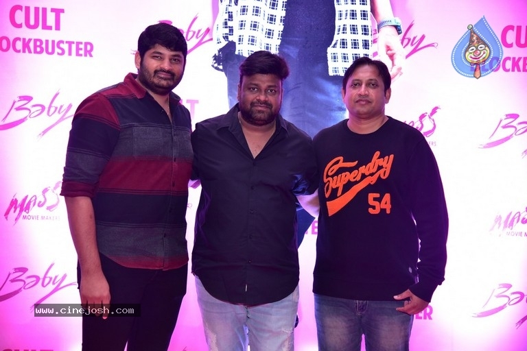 Baby Movie Celebrations @ Chiru - 25 / 79 photos