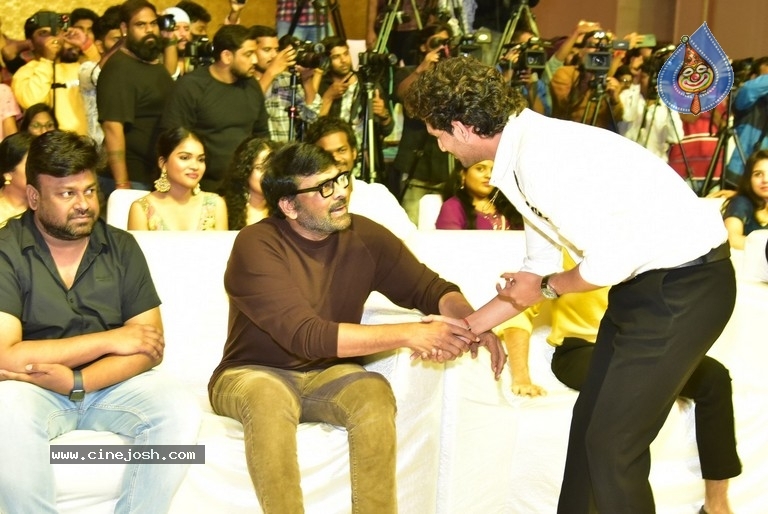 Baby Movie Celebrations @ Chiru - 28 / 79 photos