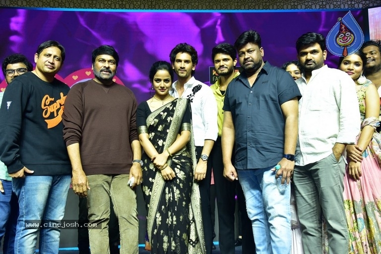 Baby Movie Celebrations @ Chiru - 49 / 79 photos