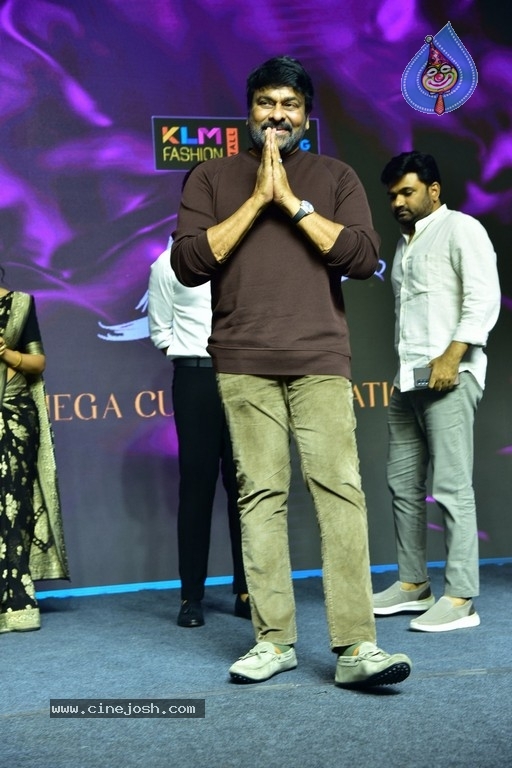 Baby Movie Celebrations @ Chiru - 56 / 79 photos