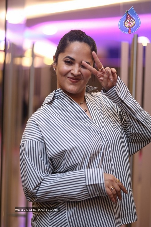 Anasuya Stills - 14 / 20 photos