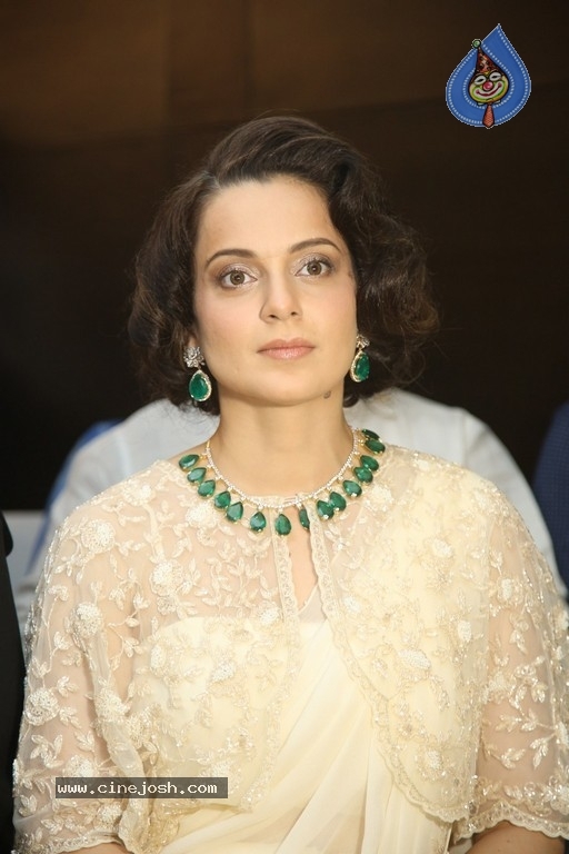 Chandramukhi 2 Movie Press Meet - 1 / 21 photos