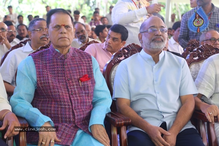 ANR Statue Inauguration - 23 / 70 photos