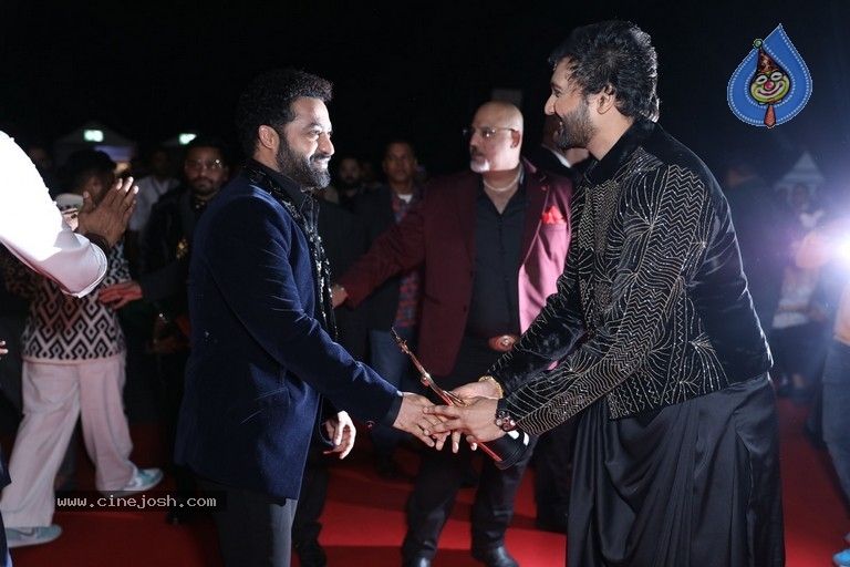 SIIMA Awards 2023 Photos - 31 / 115 photos