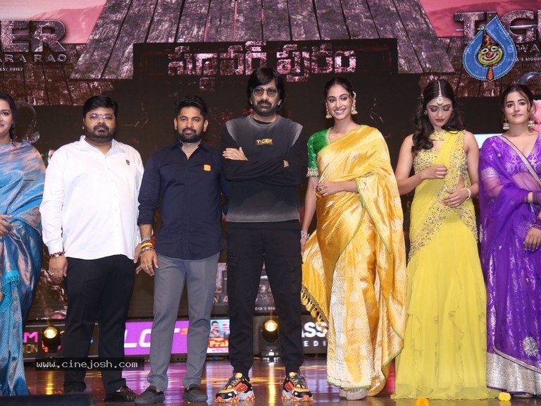 Tiger Nageswara Rao Pre-Release Event - 11 / 62 photos