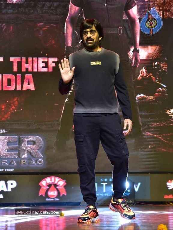 Tiger Nageswara Rao Pre-Release Event - 38 / 62 photos